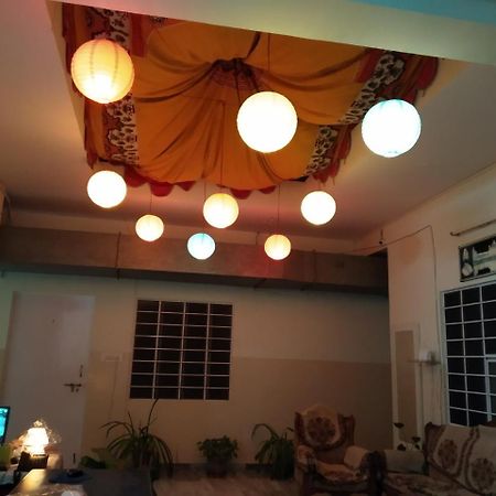 Oyo 13790 Hotel Satya Regency ชัยปุระ ภายนอก รูปภาพ