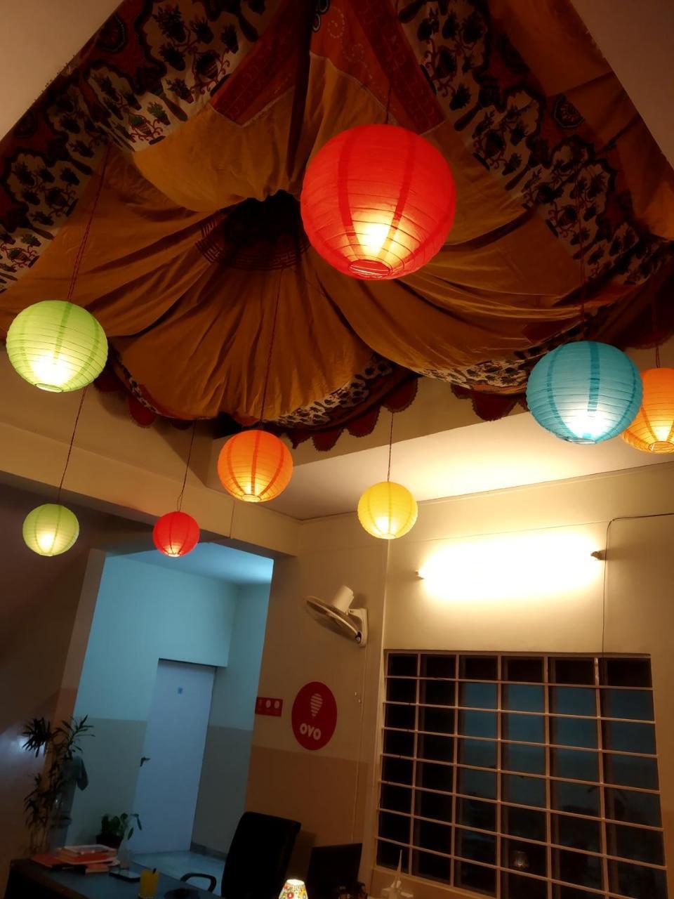 Oyo 13790 Hotel Satya Regency ชัยปุระ ภายนอก รูปภาพ