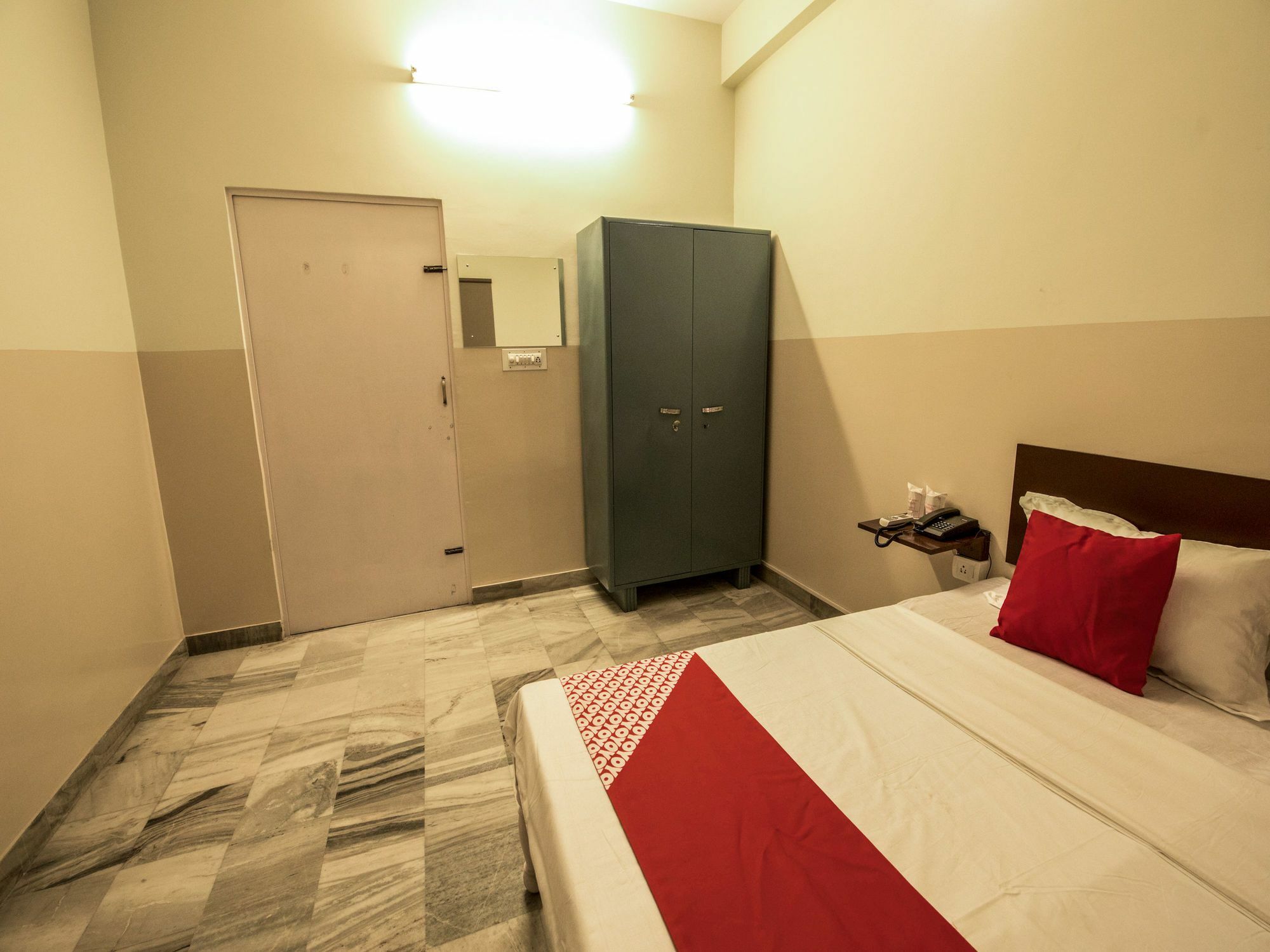 Oyo 13790 Hotel Satya Regency ชัยปุระ ภายนอก รูปภาพ