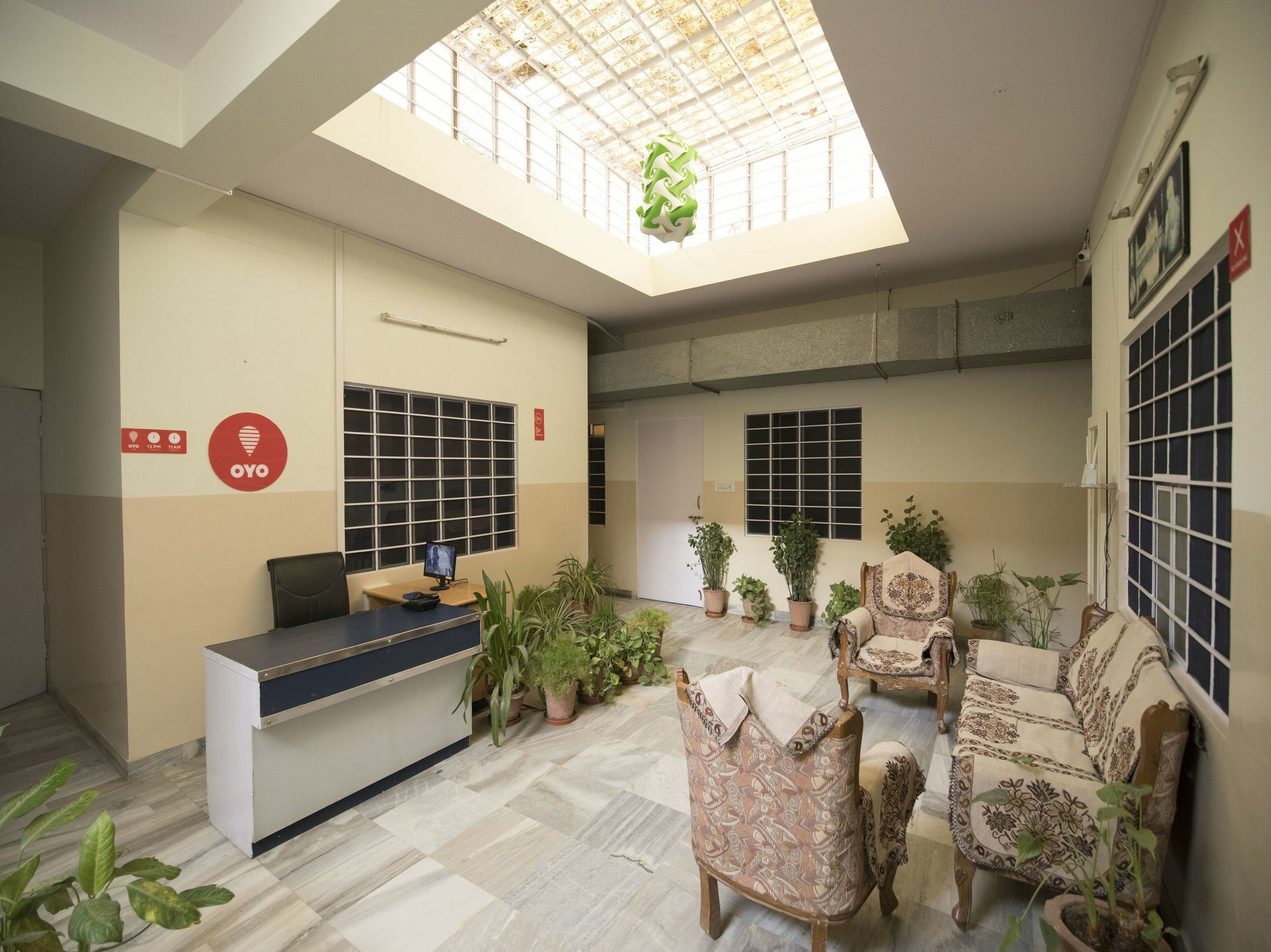 Oyo 13790 Hotel Satya Regency ชัยปุระ ภายนอก รูปภาพ